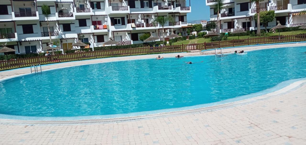Studio De Luxe Avec Piscine Tétouan Exterior photo