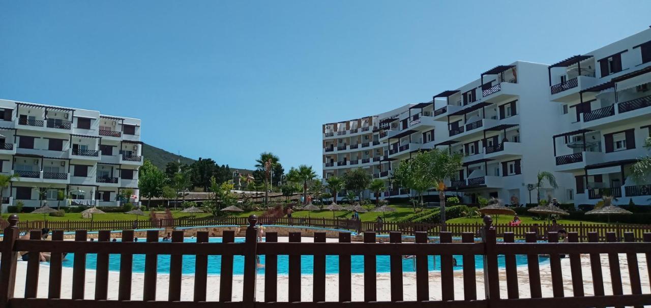 Studio De Luxe Avec Piscine Tétouan Exterior photo