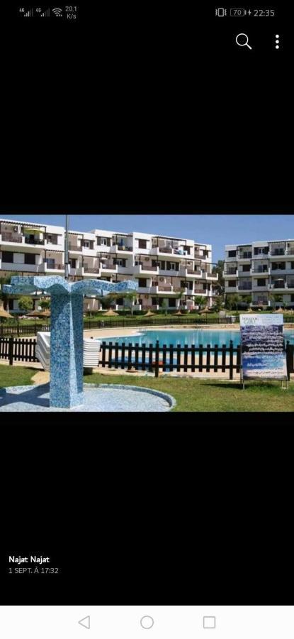 Studio De Luxe Avec Piscine Tétouan Exterior photo